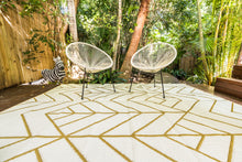 Load image into Gallery viewer, Outdoor Rug  - Glamorous Metallic and Cream