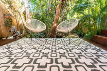 Load image into Gallery viewer, Outdoor Rug - Funky Retro Flowers Grey and White
